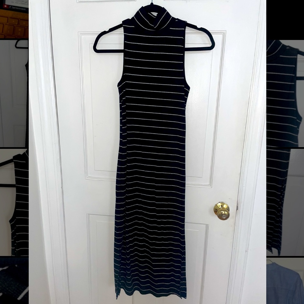 Mock-neck Sleeveless Dress